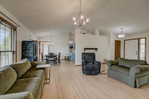 15912 Cascade Path, Rosemount, MN 55068