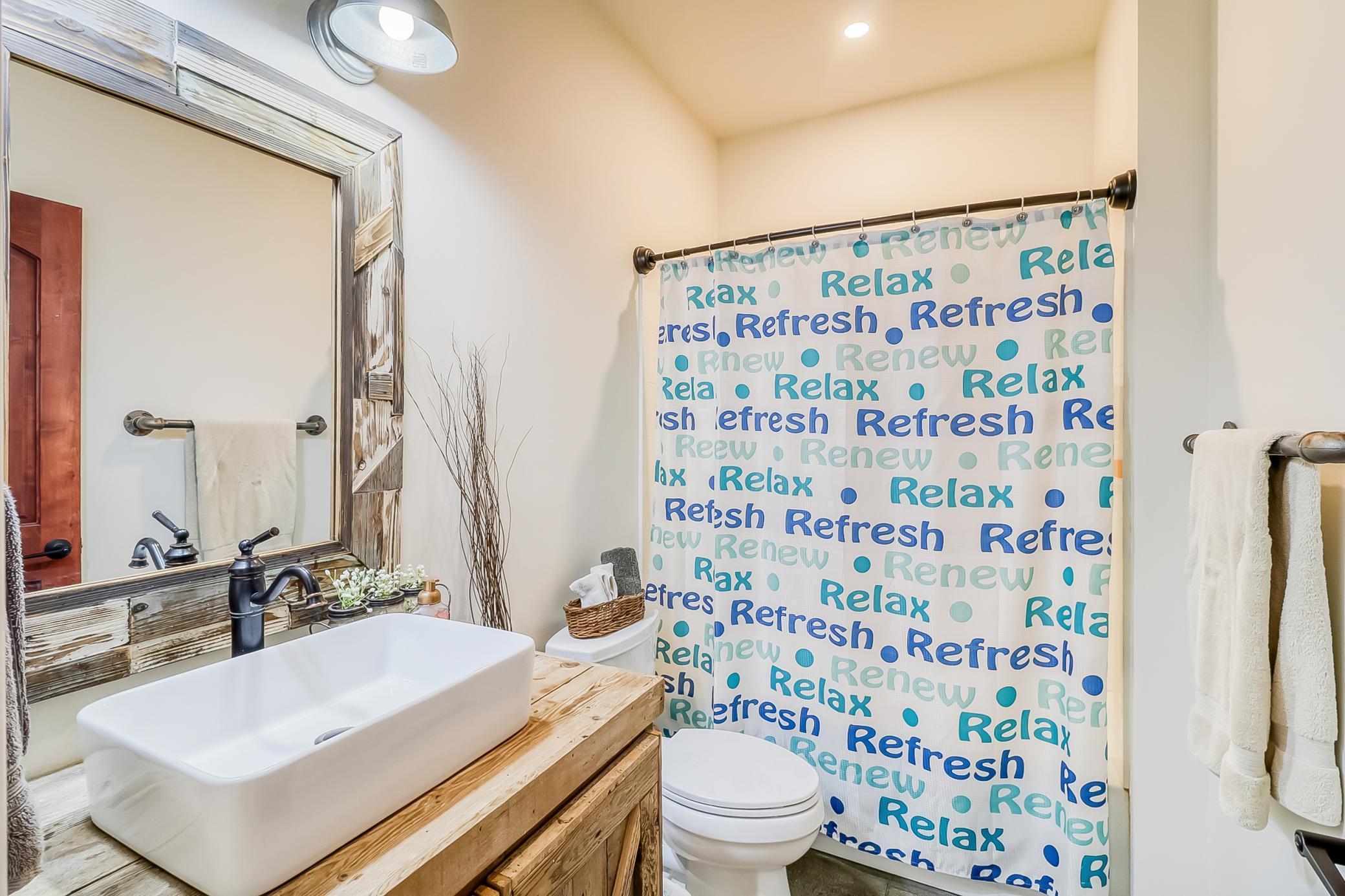 Full Bathroom