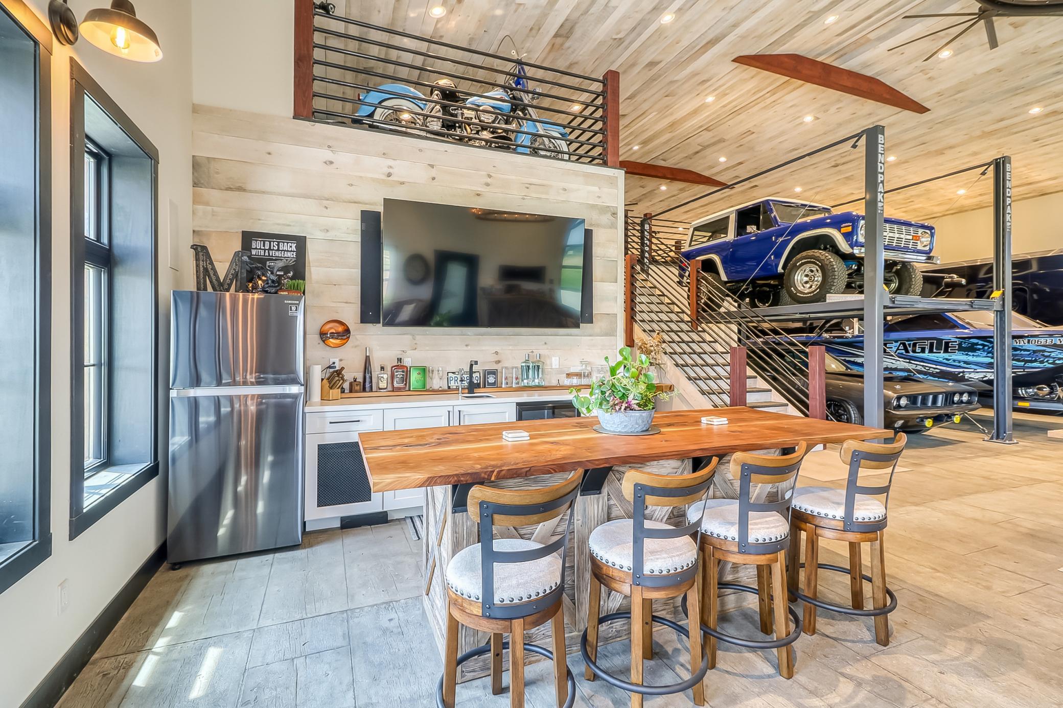 Shop Wet Bar with fridge