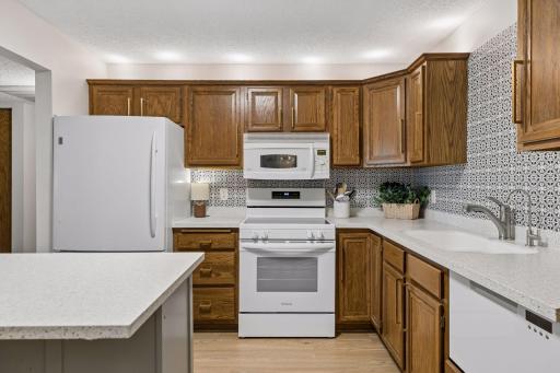10540 43rd Avenue N, 111, Minneapolis, MN 55442