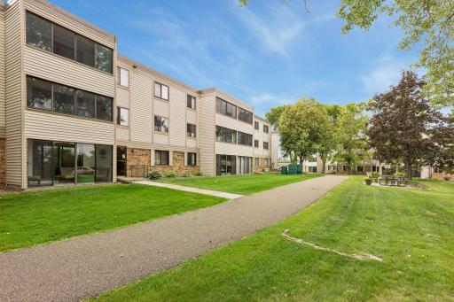 10540 43rd Avenue N, 111, Minneapolis, MN 55442