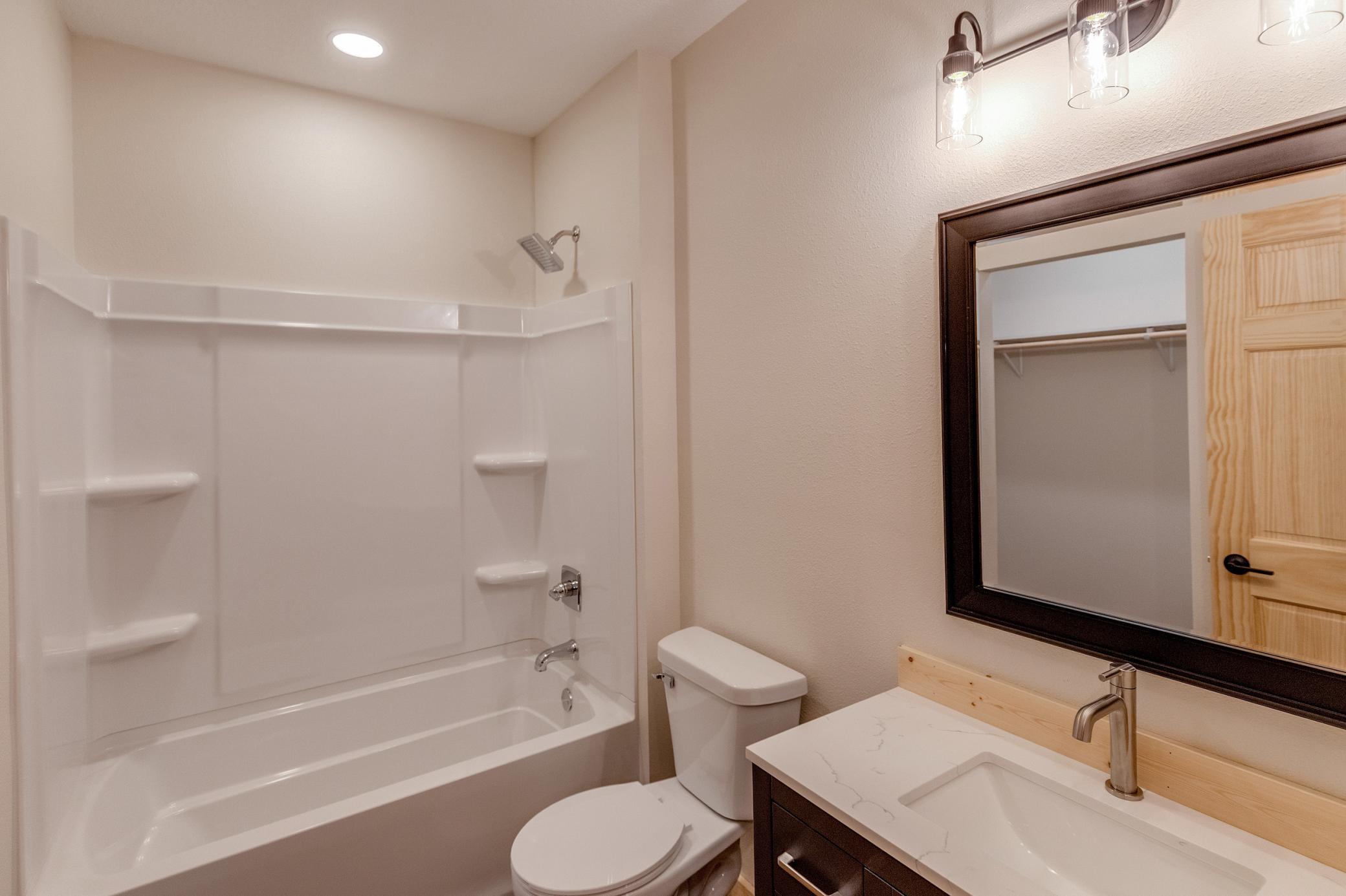 Primary Bath - en suite full bath