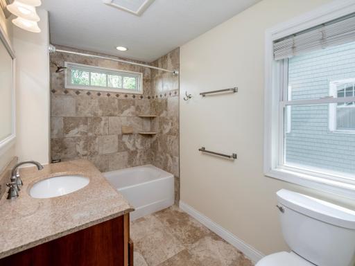 862 Holton Street, Saint Paul, MN 55104