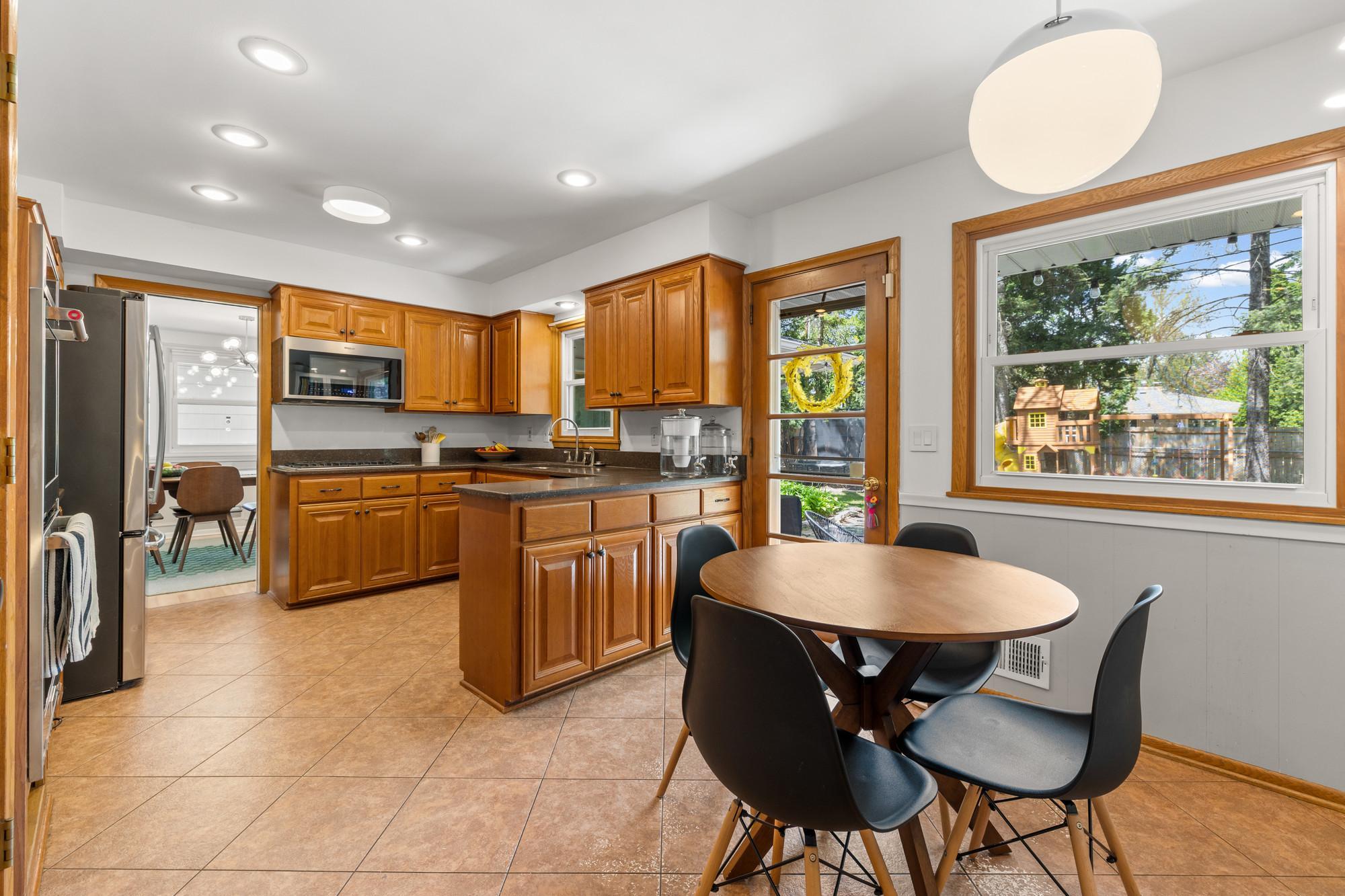 Eat In Kitchen