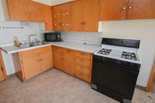 1013 9th Street NE, Rochester, MN 55906