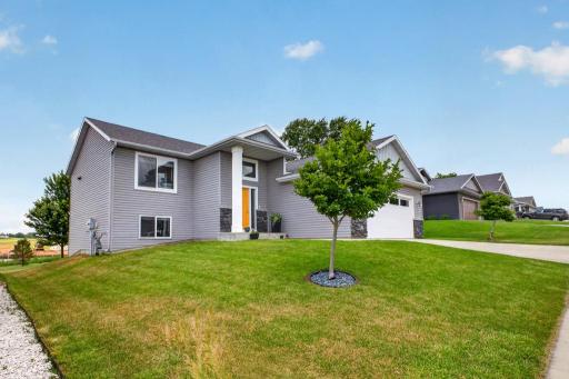 4621 Alan Lane NW, Rochester, MN 55901