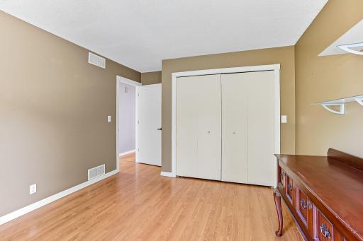 2292 7th Street N, Saint Paul, MN 55109
