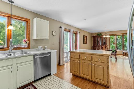 2292 7th Street N, Saint Paul, MN 55109