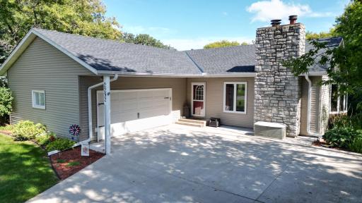 Welcome to 2292 7th St N in North St Paul!