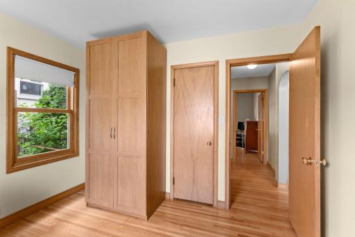 2081 Jefferson Avenue, Saint Paul, MN 55105