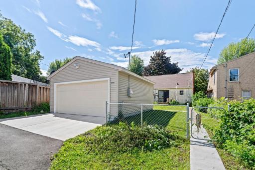 2081 Jefferson Avenue, Saint Paul, MN 55105