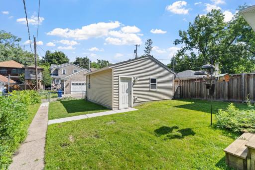 2081 Jefferson Avenue, Saint Paul, MN 55105