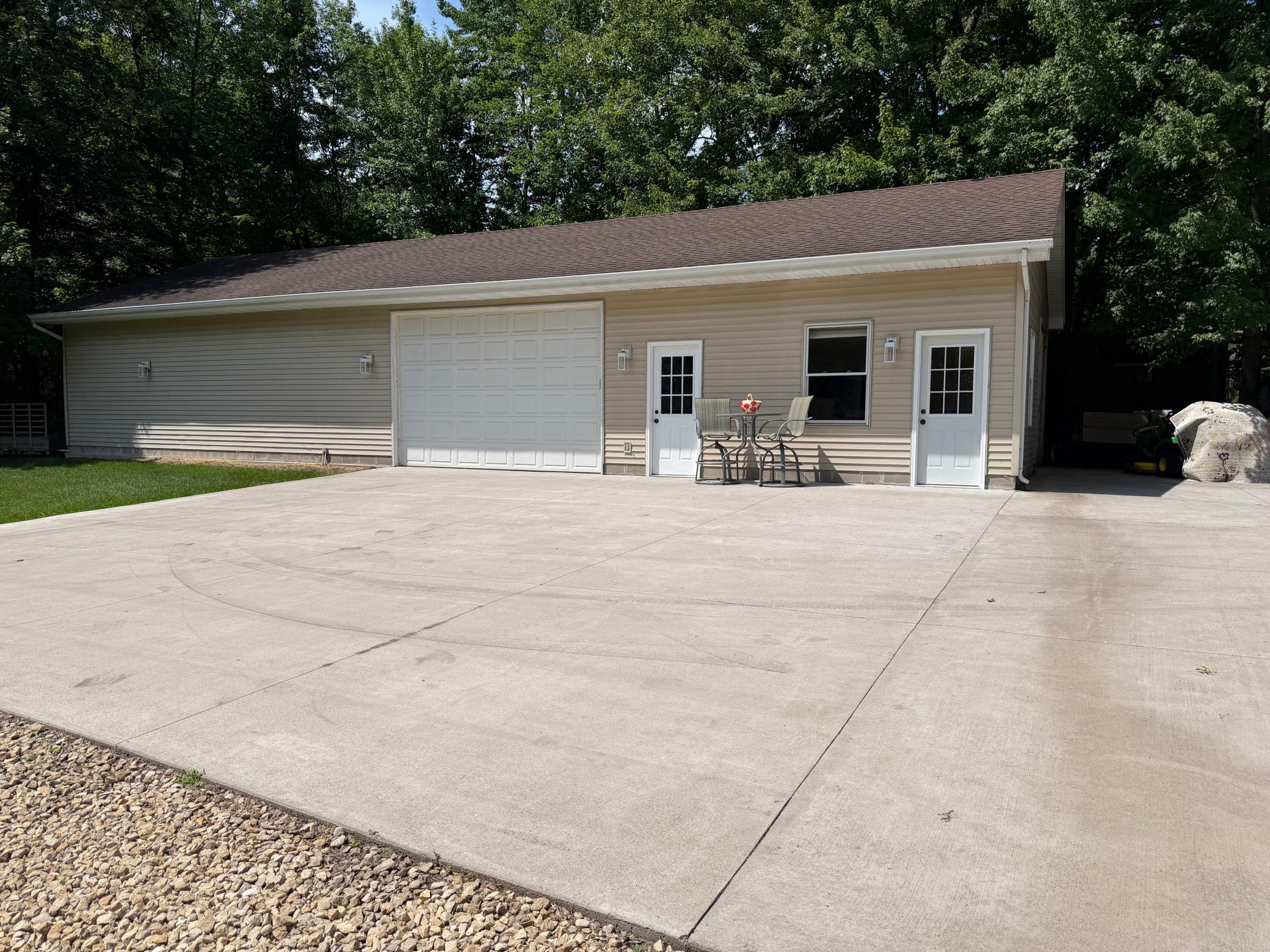 Concrete driveway and slab to workshop