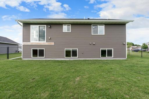805 El Dorado Street SE, Owatonna, MN 55060