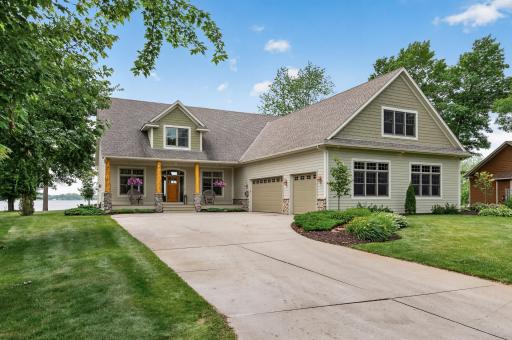 21590 S Lake George Drive NW, Oak Grove, MN 55011