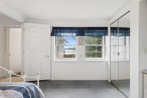 640 Highway 96 W, Shoreview, MN 55126
