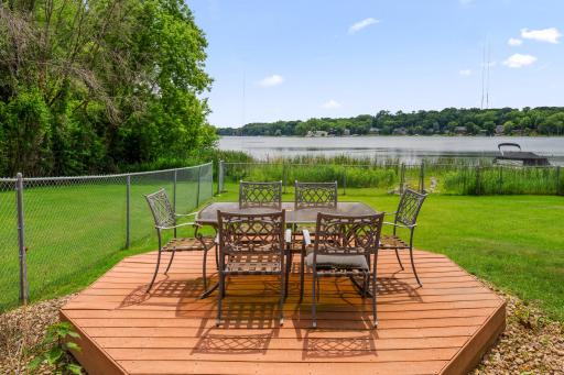 640 Highway 96 W, Shoreview, MN 55126