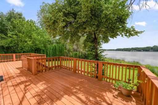 640 Highway 96 W, Shoreview, MN 55126