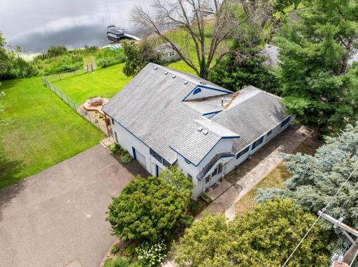 640 Highway 96 W, Shoreview, MN 55126