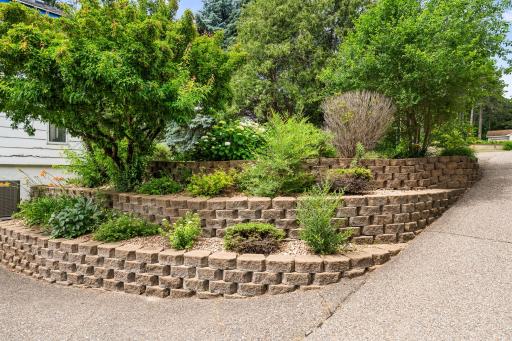 Professional retaining wall and landscaping