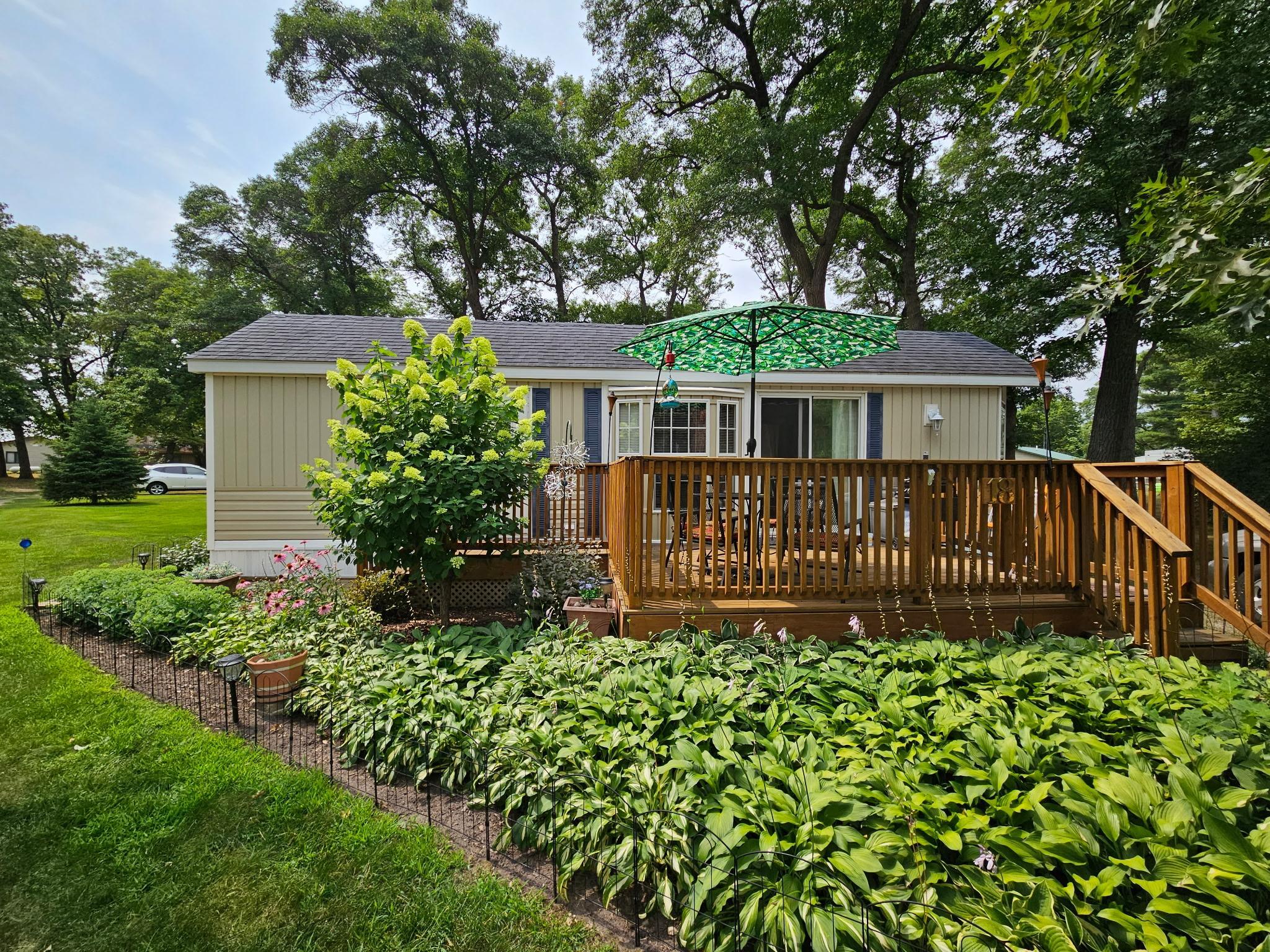 welcoming Fish Trap lake retreat
