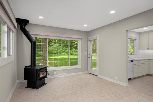 624 Pleasant Street, Excelsior, MN 55331