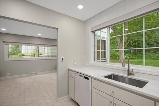 624 Pleasant Street, Excelsior, MN 55331