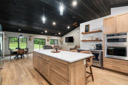 Open selves and an expansive, easily accessible pantry
