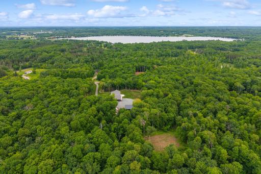 Established food plots, rolling hills and access to water for every deer hunter's dream