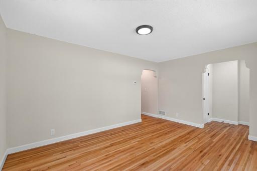 4823 Girard Avenue N, Minneapolis, MN 55430