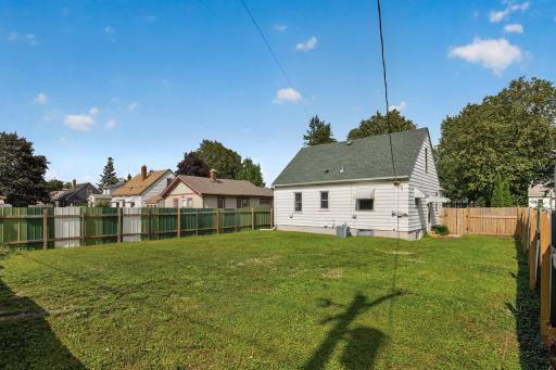 4823 Girard Avenue N, Minneapolis, MN 55430