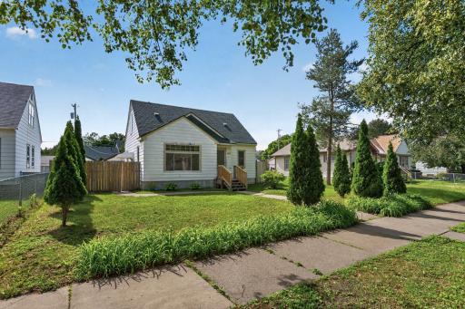 4823 Girard Avenue N, Minneapolis, MN 55430