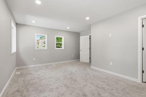 A look back towards the hallway from the primary BR.jpg