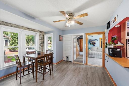 Bump out allows for that extra room for dining table and chairs.