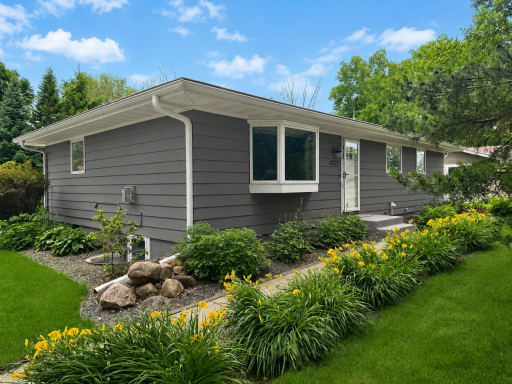 Welcome home to 15725 2nd Street. This fantastic property shines both inside and out and is sure to please.