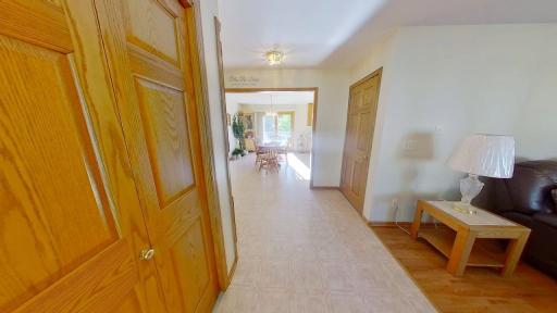 401-S-Bruce-St-entry foyer.jpg