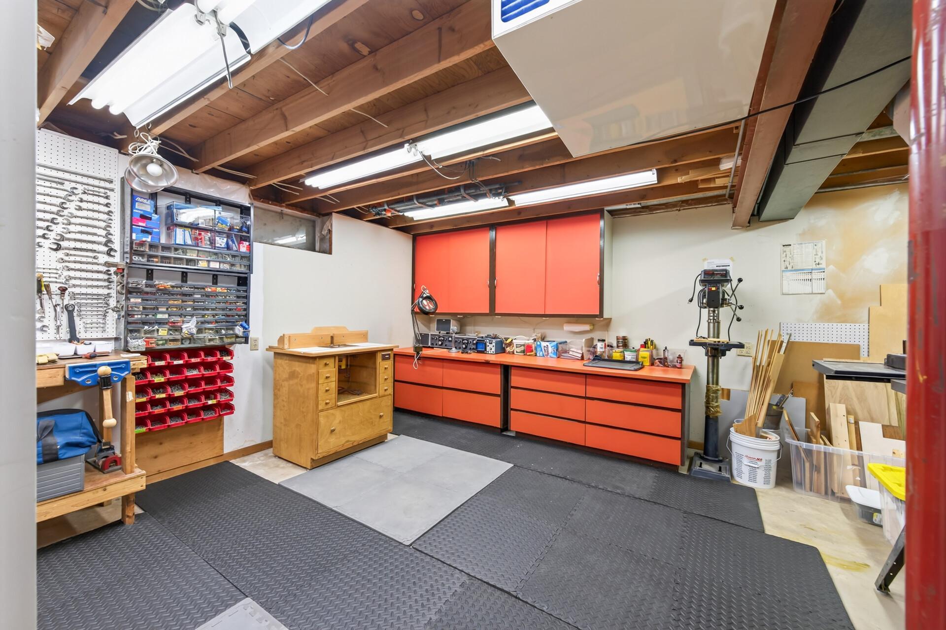 Downstairs workshop!