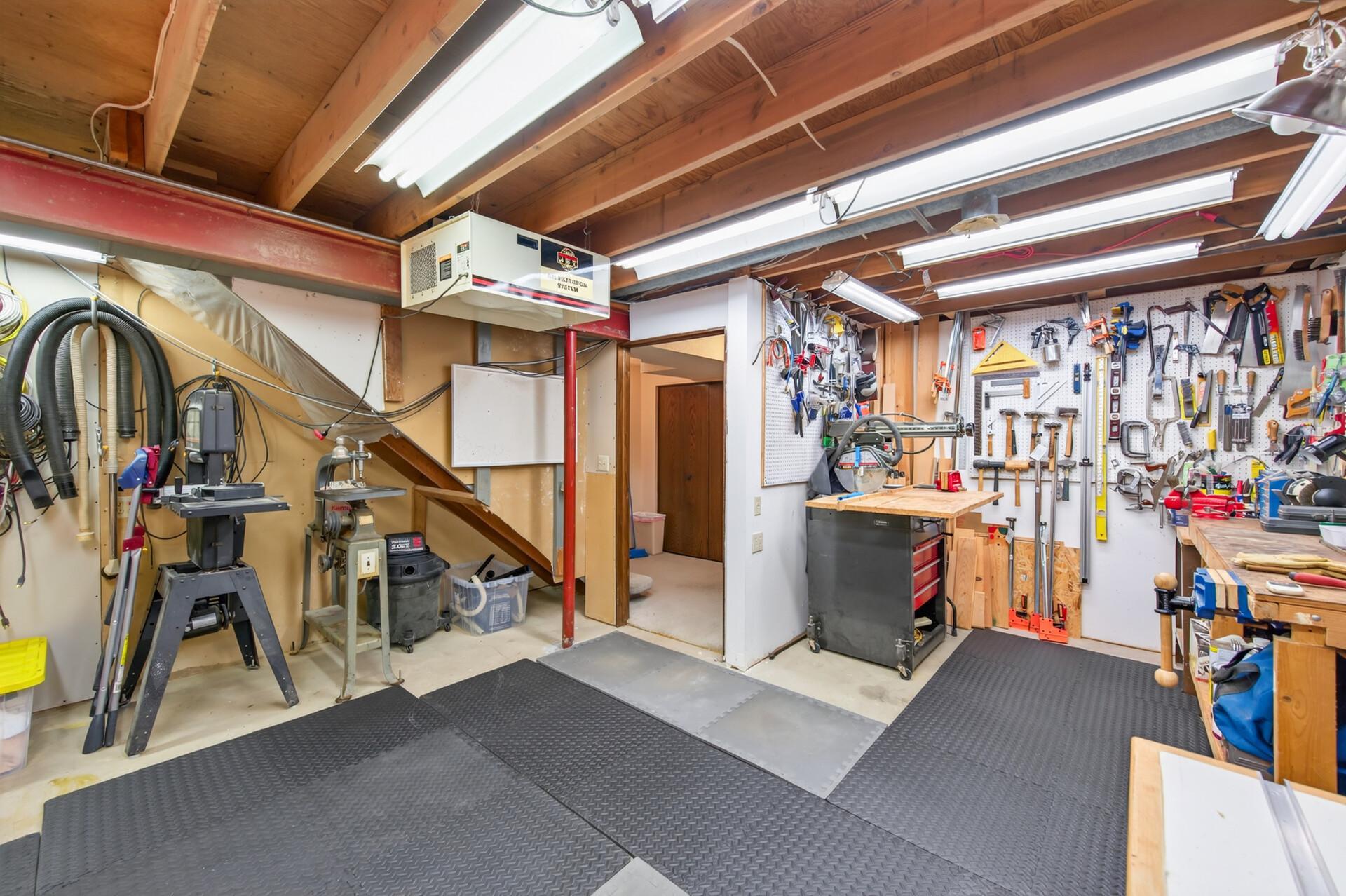 Downstairs workshop!
