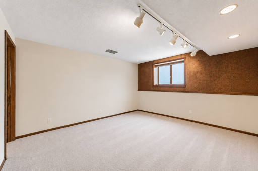 13345 Foliage Avenue, Saint Paul, MN 55124