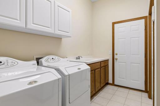 10356 Lancaster Lane, Woodbury, MN 55129