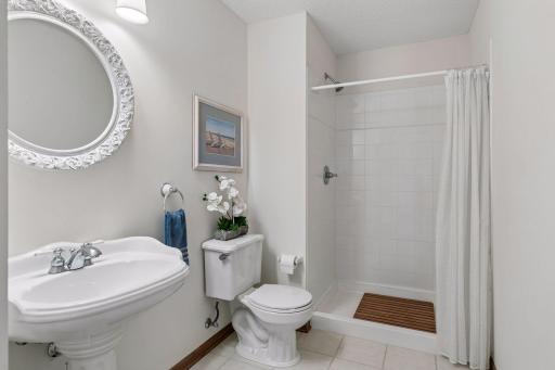 10356 Lancaster Lane, Woodbury, MN 55129