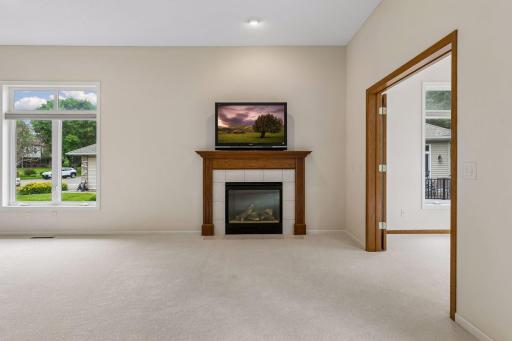 10356 Lancaster Lane, Woodbury, MN 55129