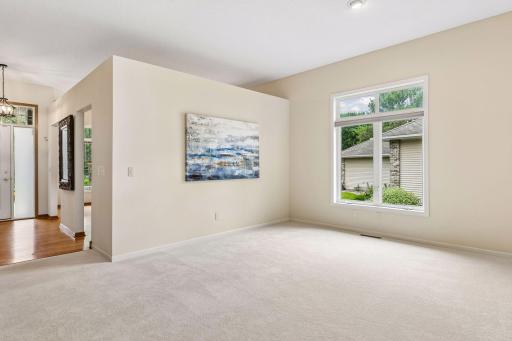 10356 Lancaster Lane, Woodbury, MN 55129