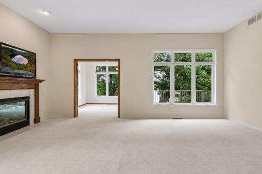 10356 Lancaster Lane, Woodbury, MN 55129