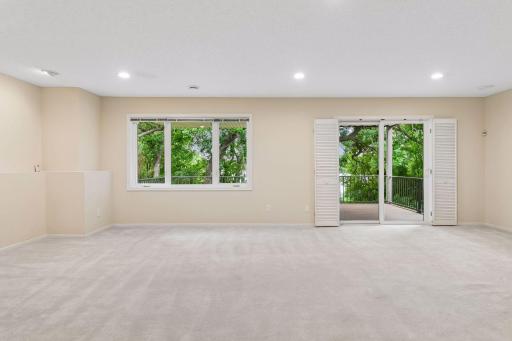 10356 Lancaster Lane, Woodbury, MN 55129