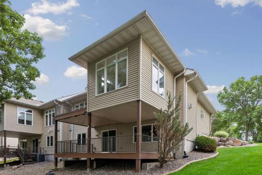10356 Lancaster Lane, Woodbury, MN 55129