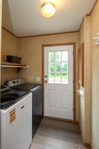 21915 County Road 7, Hutchinson, MN 55350