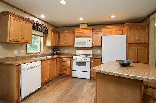 21915 County Road 7, Hutchinson, MN 55350