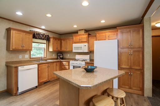 21915 County Road 7, Hutchinson, MN 55350