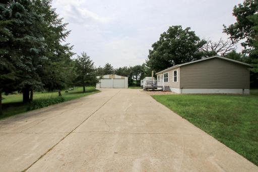 21915 County Road 7, Hutchinson, MN 55350